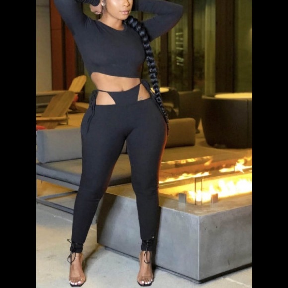 Sexy Black Long Sleeve Crop Top & Legging W/ Strings 2 Tie On Sides Of Outfit - Picture 1 of 7